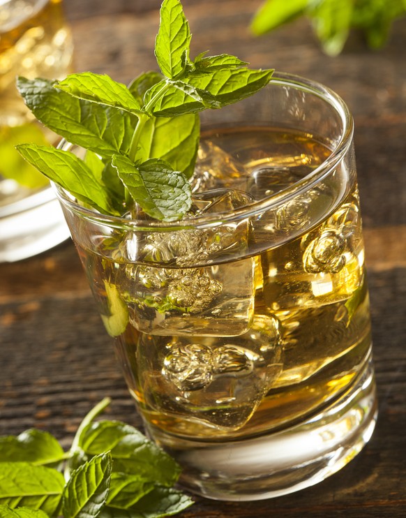 mint julep cocktail alkohol drink trinken