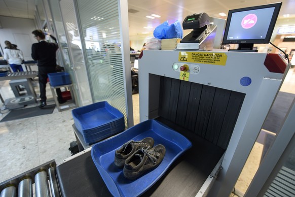 Un tapis de detection pour les chaussures, photographie lors d&#039;une presentation a la presse, ce jeudi 24 novembre 2016 a l&#039;Aeroport International de Geneve (AIG). Geneve Aeroport s&#039;est  ...