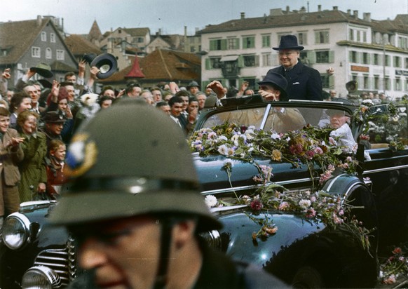 Hans Staub - Winston Churchill in Zurich, Switzerland, 1946. (KEYSTONE/Fotostiftung Schweiz/Hans Staub)

Hans Staub - Winston Churchill in Zuerich, 1946. (KEYSTONE/Fotostiftung Schweiz/Hans Staub)