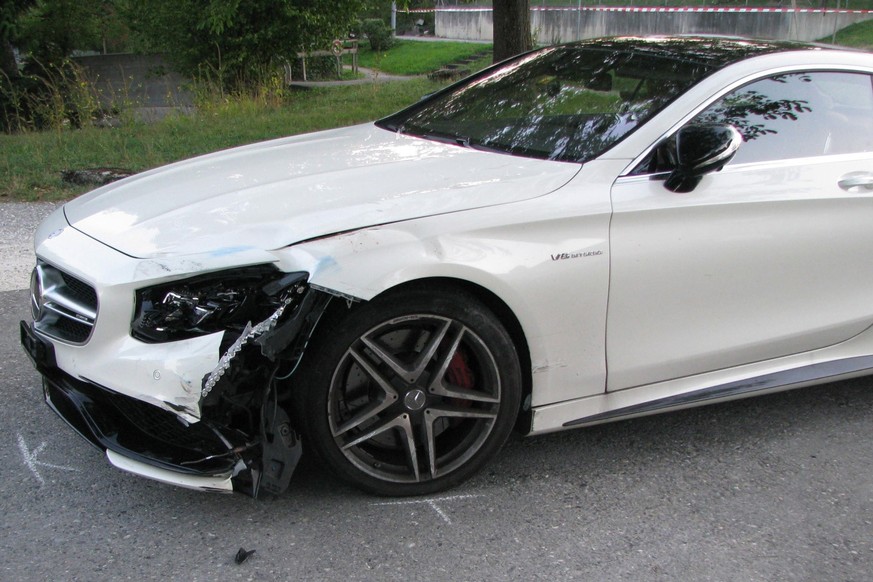 Philipp Müllers Mercedes nach dem Unfall.