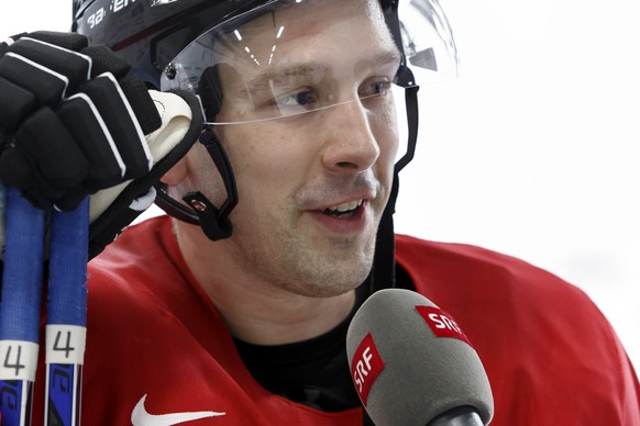 Switzerland&#039;s Patrick Geering speaks to the media, after a training session of the IIHF 2016 World Championship at the practice arena of the Ice Palace, in Moscow, Russia, Monday, May 16, 2016. ( ...