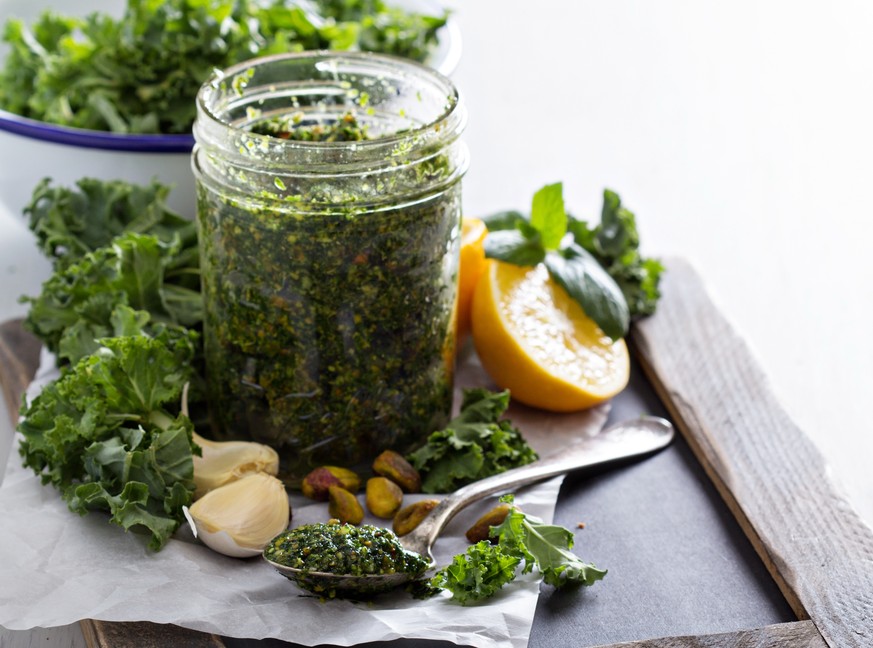 kale pesto federkohl knoblauch pistazien zitrone