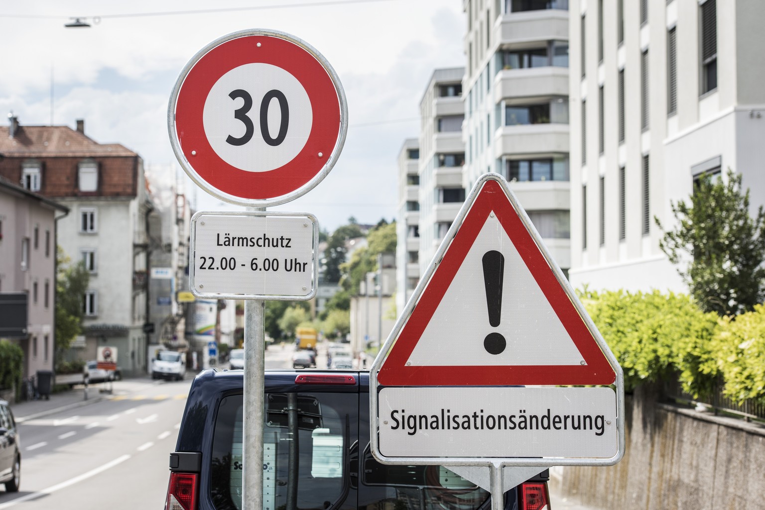 ARCHIV ZUR MEDIENKONFERENZ DES ZUERCHER STADTRATS ZU TEMPO 30, AM DIENSTAG, 14. DEZEMBER 2021 - Laermschutz an der Zuercher Breitensteinstrasse. Zwischen 22 Uhr und 06 Uhr Morgens Tempo 30, 10. Juli 2 ...