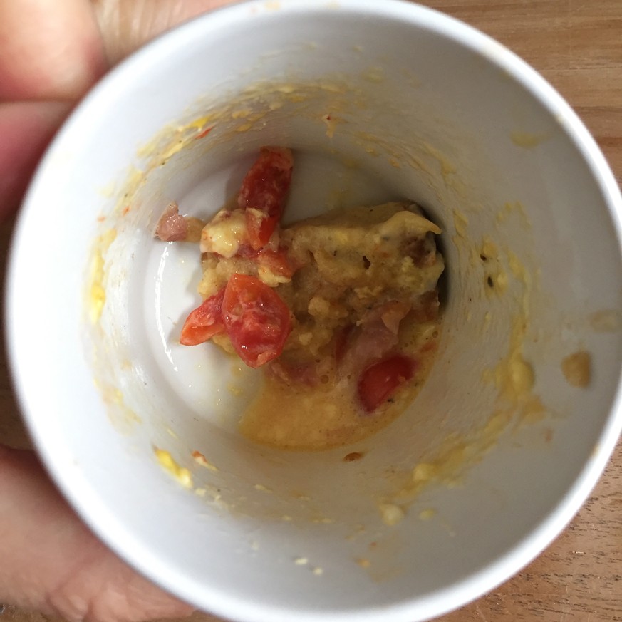 breakfast in a mug fail tasty buzzfeed viral frühstück baroni food essen eier mikrowelle