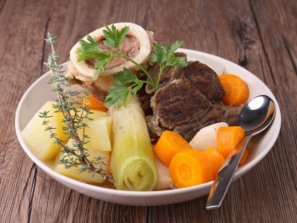 pot-au-feu francais http://cuisine.journaldesfemmes.com/recette/176020-pot-au-feu