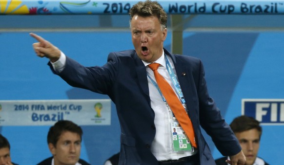 Netherlands coach Louis van Gaal reacts during his team&#039;s 2014 World Cup semi-finals against Argentina at the Corinthians arena in Sao Paulo July 9, 2014. REUTERS/Sergio Moraes (BRAZIL - Tags: SO ...