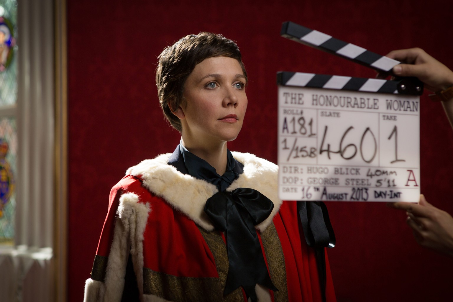 Die neue Queen der TV-Serien: Maggie Gyllenhaal als Baronesse Nessa Stein bei den Dreharbeiten.