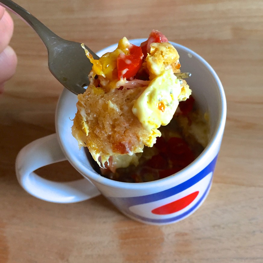 breakfast in a mug fail tasty buzzfeed viral frühstück baroni food essen eier mikrowelle