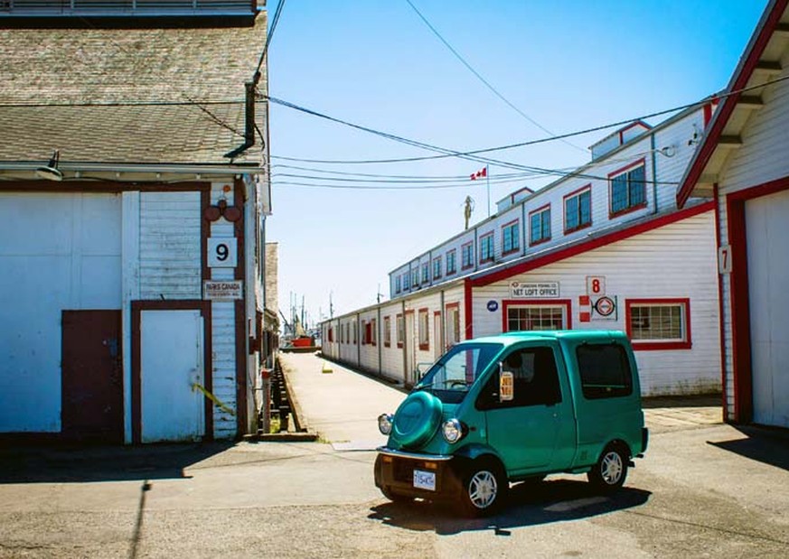 daihatsu midget ii kei car japan http://www.autos.ca/car-test-drives/final-drive-daihatsu-midget-ii/