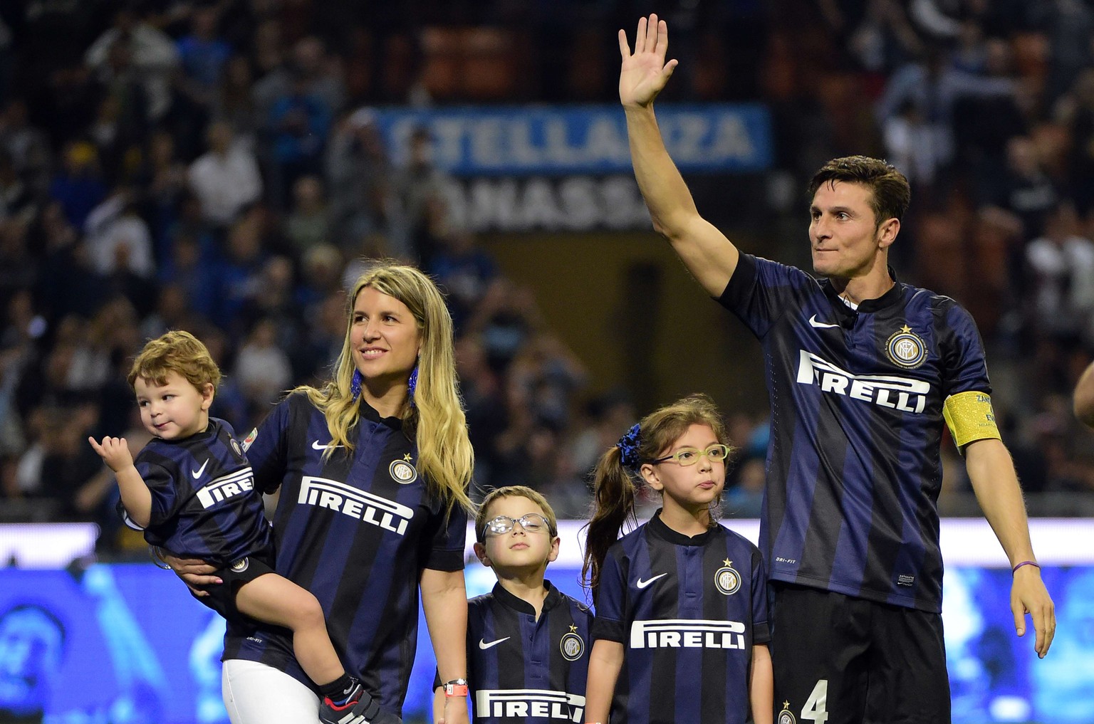 Die Familie Zanetti vereint: Javier mit seiner Frau Paula und ihren Kindern.