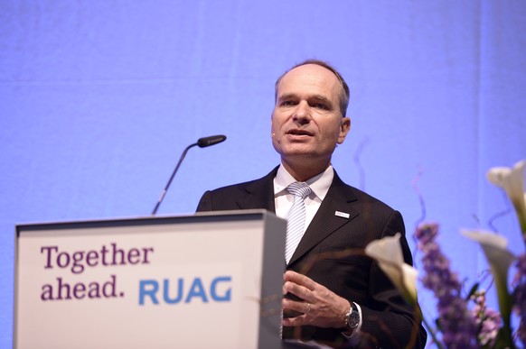 Der CEO der Ruag Gruppe, Urs Breitmeier, anlaesslich der Bilanzmedienkonferenz der Ruag vom Donnerstag, 19. Maerz 2015, in Emmenbruecke. Der Ruestungs- und Technologiekonzern Ruag hat 2014 erneut mehr ...