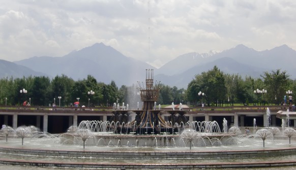 Der Park zu Ehren von Präsident Nursultan Nazarbajev.