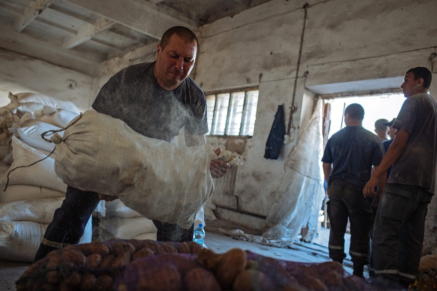 Humanitäre Hilfe erreicht die Ostukraine.