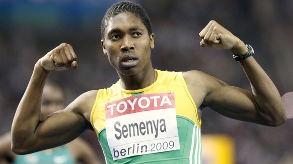 South Africa&#039;s Caster Semenya celebrates after winning the gold medal in the final of the Women&#039;s 800m during the World Athletics Championships in Berlin on Wednesday, Aug. 19, 2009. (AP Pho ...