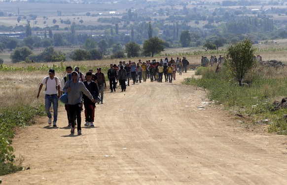 Flüchtlinge an der Grenze zwischen Mazedonien und Serbien: In den Balkanländern droht eine humanitäre Katastrophe.