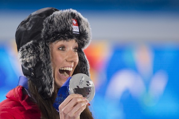 Die drei Gasparin-Schwestern Aita, Elisa und Selina vertraten die Schweiz an den Biathlon-Wettkämpfen. Selina, die älteste des Trios, gewann über 15 Kilometer mit Silber die erste Schweizer Biathlon-M ...