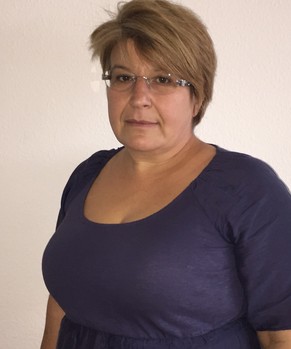Die 44-jährige Sennur Sümer ist türkisch-schweizerische Doppelbürgerin. Sie lebt mit ihrem Mann und ihren drei Kindern in Bremgarten AG. &nbsp;
