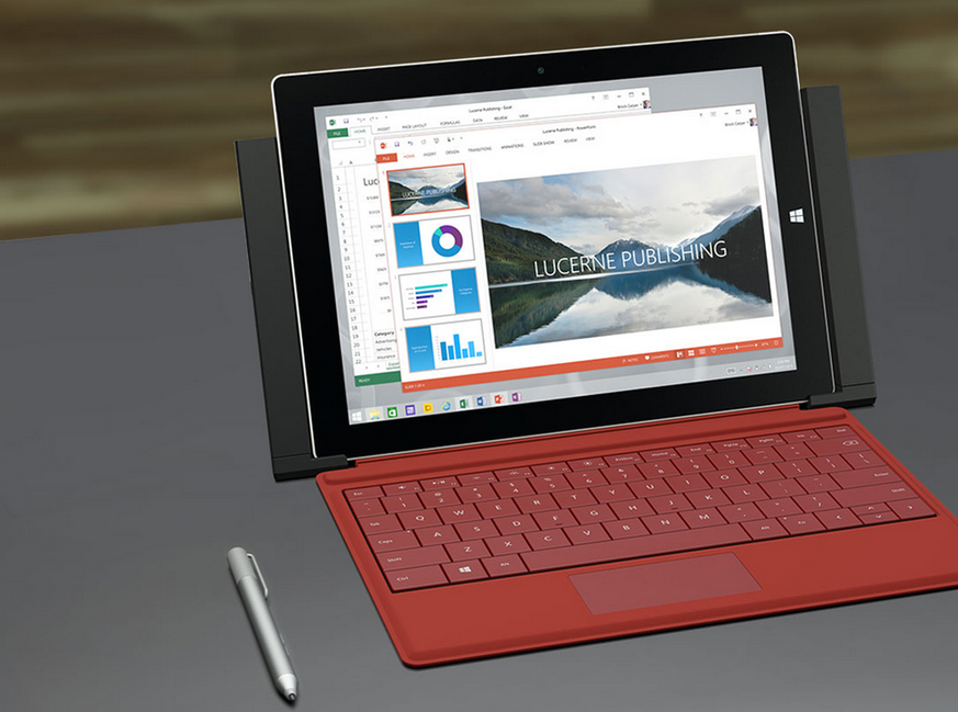 Mit der Dockingstation lässt sich das Surface mit beliebigen Geräten wie Monitor, Tastatur, Maus, Drucker etc. verbinden und so quasi in einen Desktop-PC verwandeln.