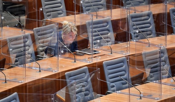 Former minister and parliament member Christina Schulze Foecking arrives for a session of the state parliament of the German state of North Rhine-Westphalia in Duesseldorf, Germany, Wednesday, June 24 ...