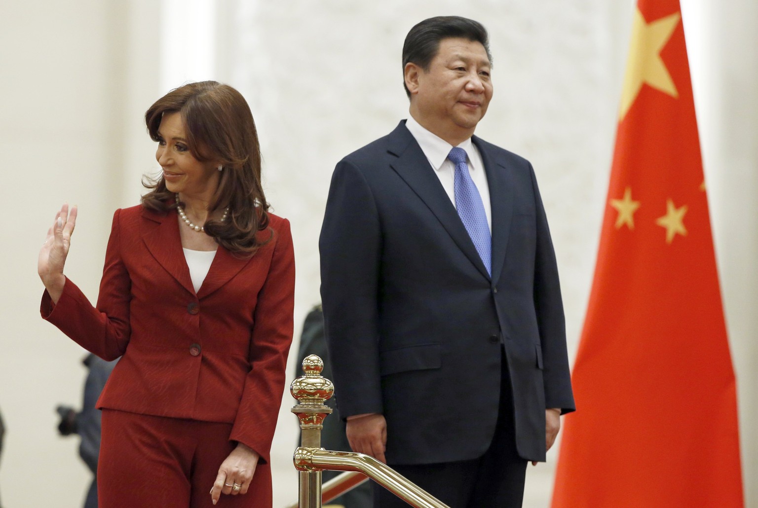 Cristina Fernández de Kirchner, argentinische Präsidentin, mit ihrem chinesischen Amtskollegen Xi Jinping in Peking (04.02.2015).