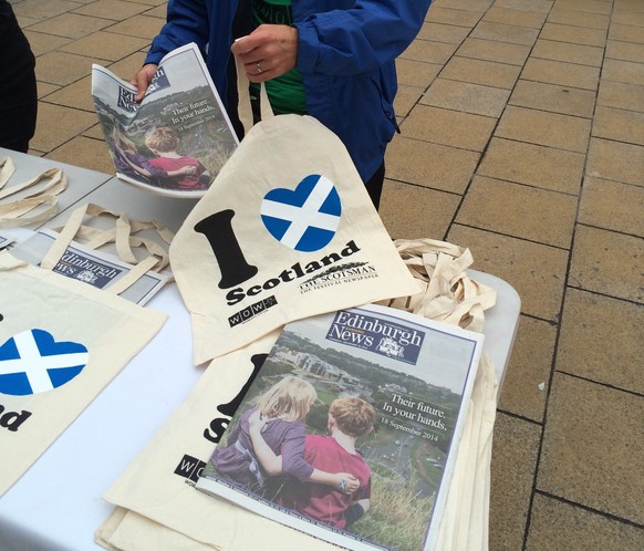 Mehr Dramatik geht nicht: «Their future in your hands», titelt die «Edinburgh News».