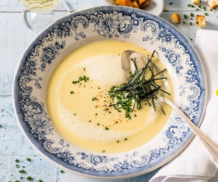 schaffhauser rieslingsuppe wein suppe schweiz schweizer rezept essen food https://www.pinterest.com/pin/664984701199791714/