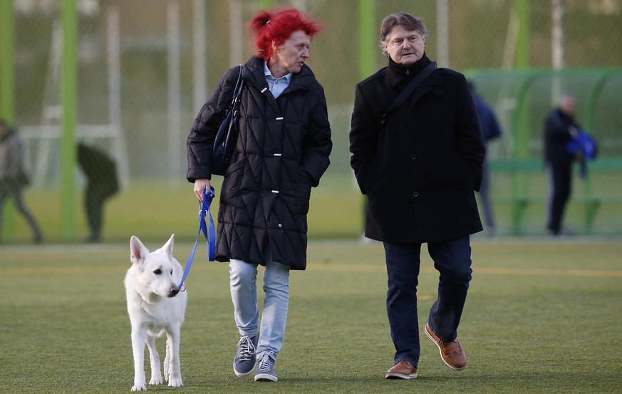 Familienspaziergang: Kookie, Heliane und Ancillo Canepa.