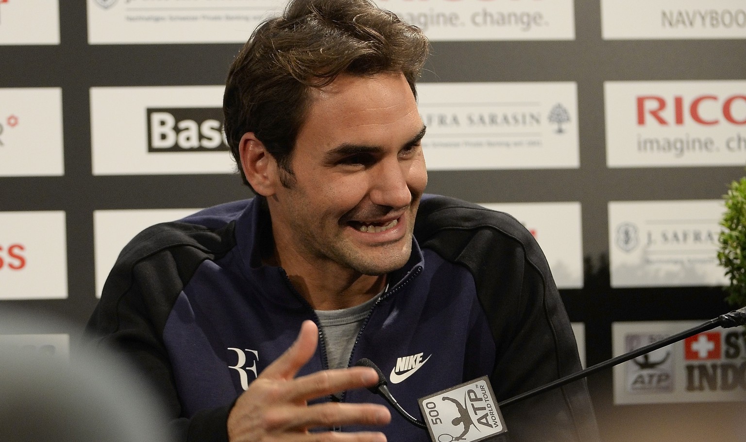 Roger Federer blickt guten Mutes auf sein Heimturnier: Am Dienstagabend startet er gegen Michael Kukuschkin die «Mission Titelverteidigung».