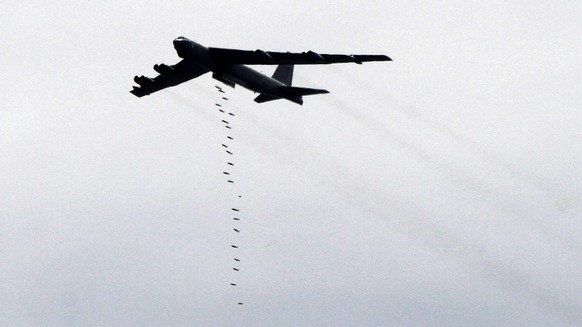 B-52-Bomber der USA während einer Übung in Jordanien.