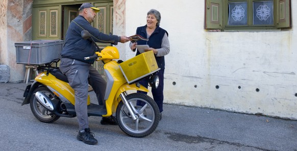 Die Pöstler sollen die Bewohner dazu auffordern, die Stopp-Kleber zu entfernen. 