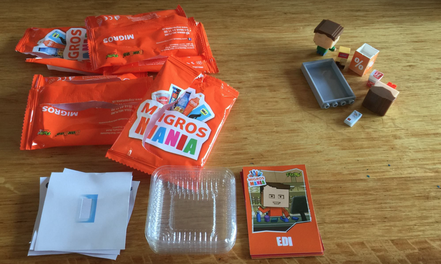 Bei der Migros erhalten die Kunden Lego-ähnliche Bausteine, bei der Coop waren es Saugnapf-Emojis.&nbsp;