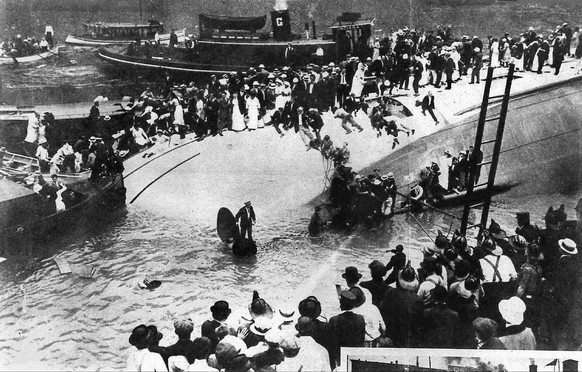 Schiffsunglück auf dem Chicago River (1915).