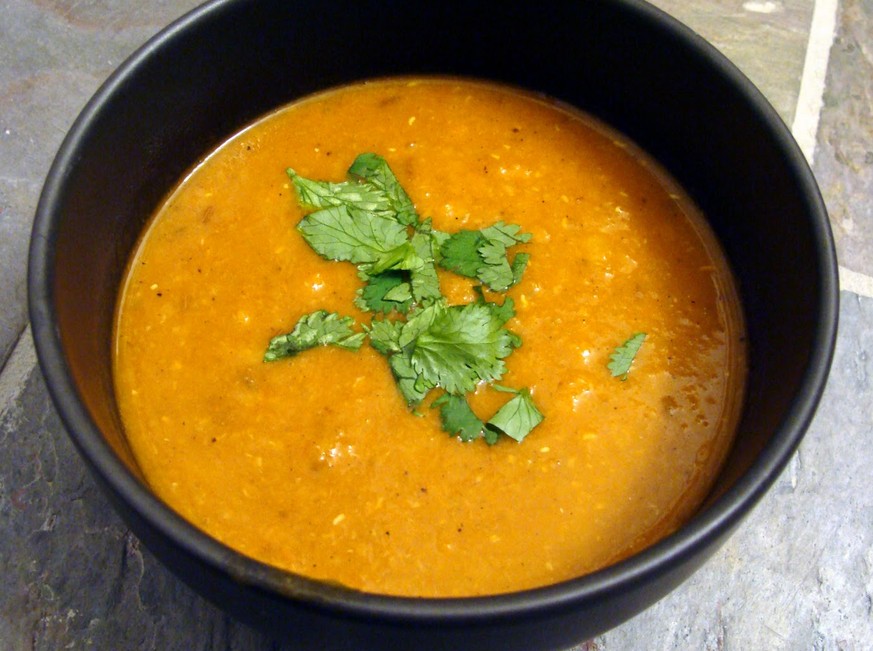 mulligatawny suppe curry indisch englisch britisch essen food http://www.brigitte.de/rezepte/mulligatawny-soup-10548016.html http://cookdiary.net/mulligatawny-soup/