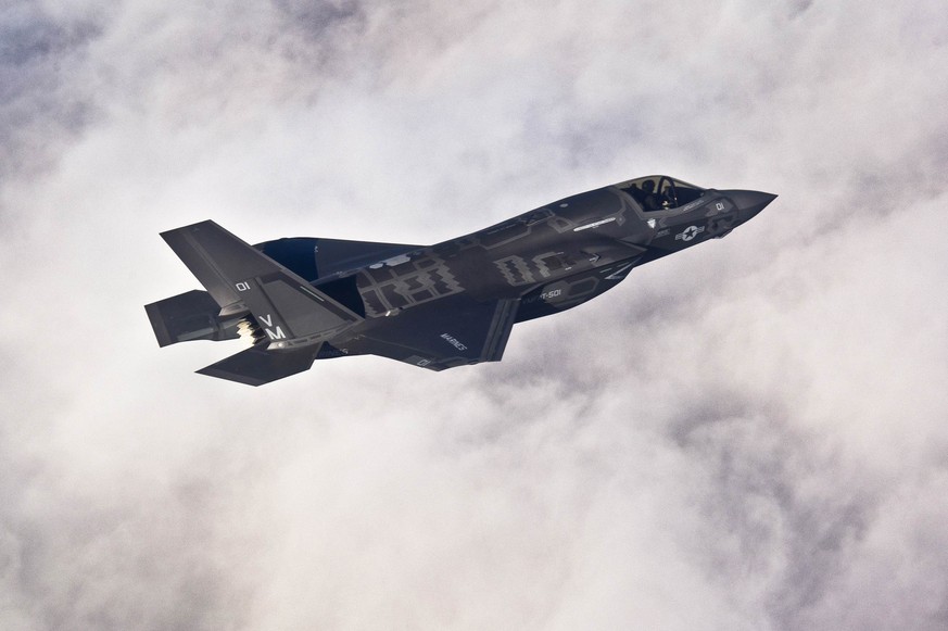 Eine F35B von Lockheed Martin. Die Rüstungsfirma, von der die Schweizerische Nationalbank Aktien im Wert von 37 Millionen Franken besitzt, stellt auch Personenminen und Streumunition her.