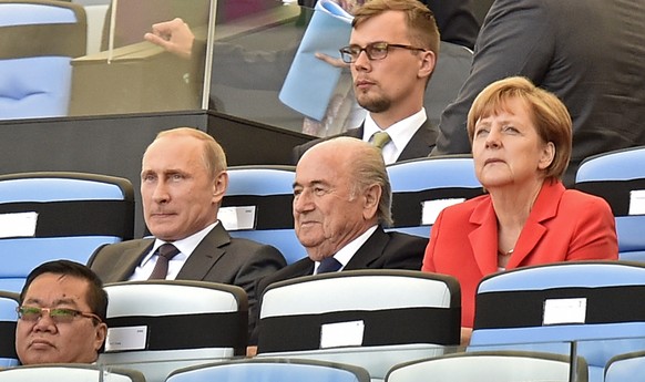 Sepp Blatter wird im Fussballstadion nie mehr neben den Mächtigen dieser Welt sitzen. Höchstens noch neben Hinz und Kunz.