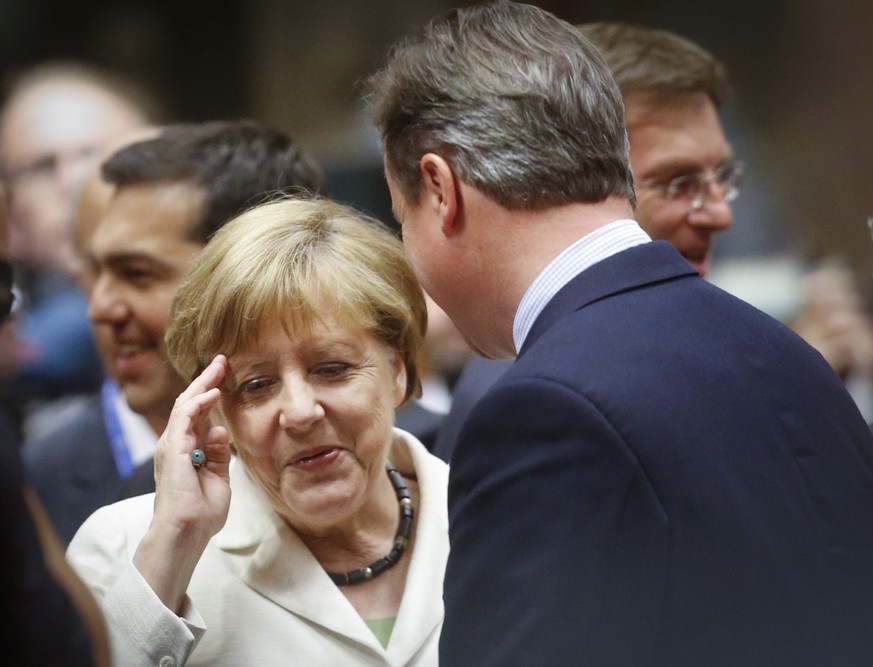 Gedankenaustausch zwischen Angela Merkel und David Cameron am EU-Gipfel.