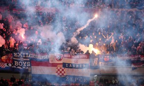 Die kroatischen Fans zündeten im San Siro meherere&nbsp;