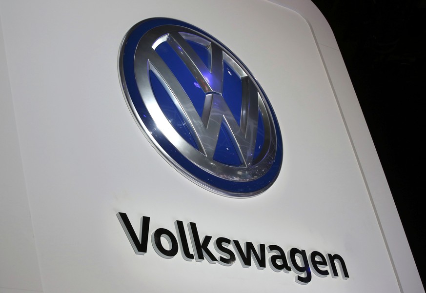 The Volkswagen logo is seen at the company&#039;s display during the North American International Auto Show in Detroit, Michigan, U.S., January 10, 2017. REUTERS/Mark Blinch