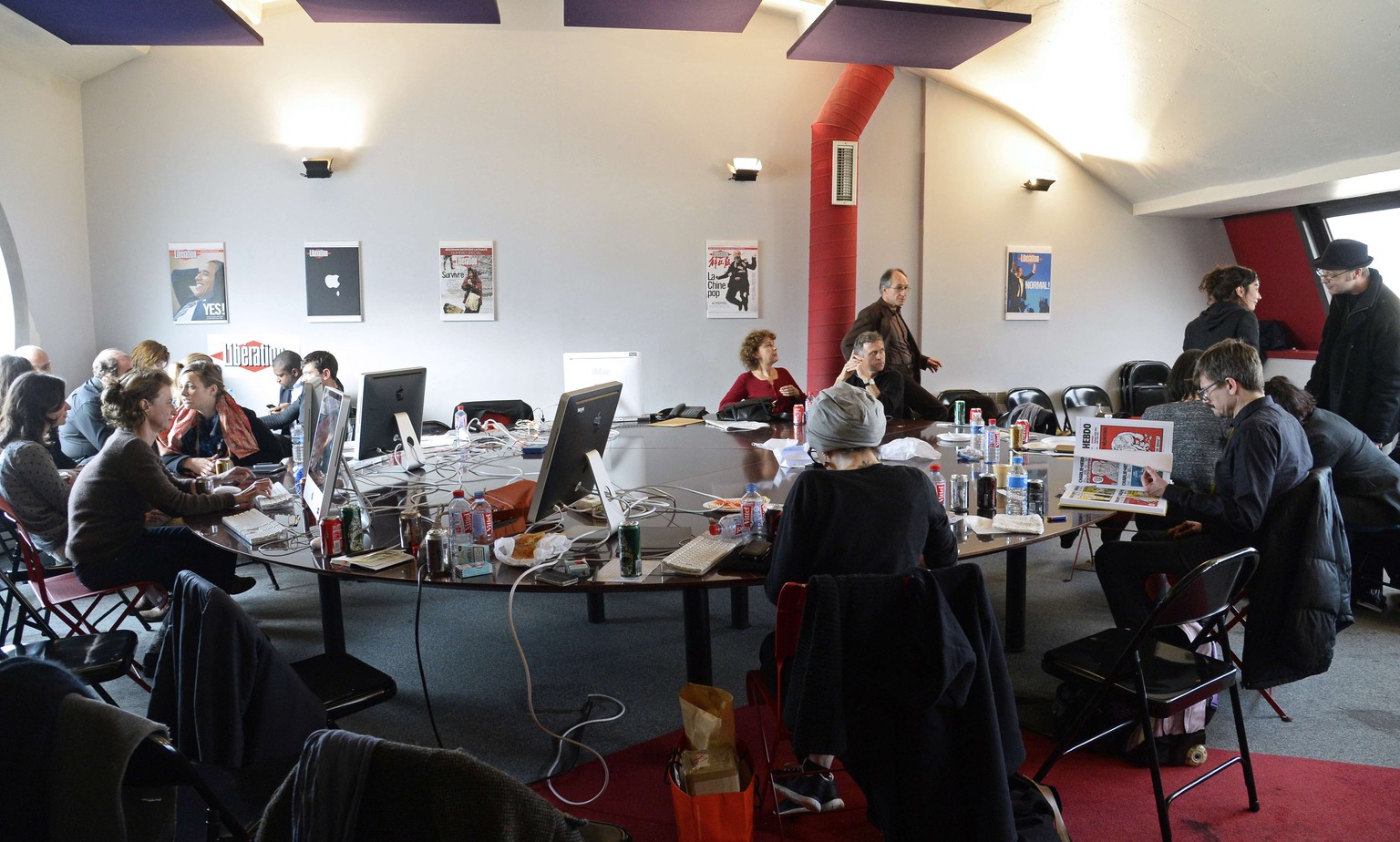 Die erste Redaktionssitzung von «Charlie Hebdo» am letzten Freitag.