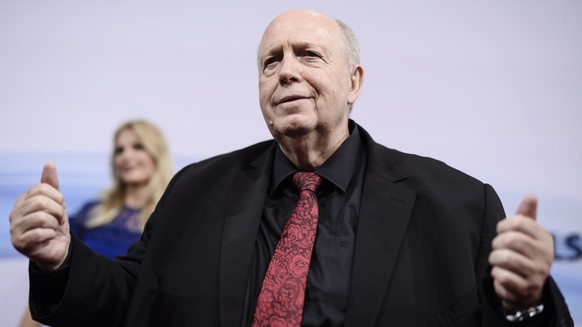 epa06044526 German football expert Reiner Calmund attends the red carpet of the Bertelsmann party 2017 in Berlin, Germany, 22 June 2017. More than 800 guests are invited for the Bertelsmann Party 2017 ...