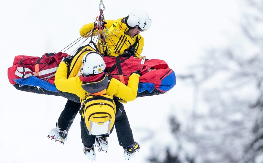 Streitberger und Reichelt müssen mit dem Helikopter geborgen werden.