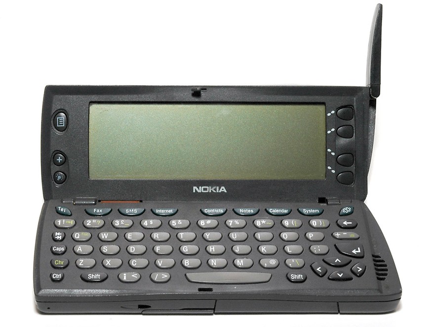 Heute vor 20 Jahren brachte Nokia den Nokia 9000 Communicator auf den Markt. Das Gerät gilt als Urahn der Smartphones.
