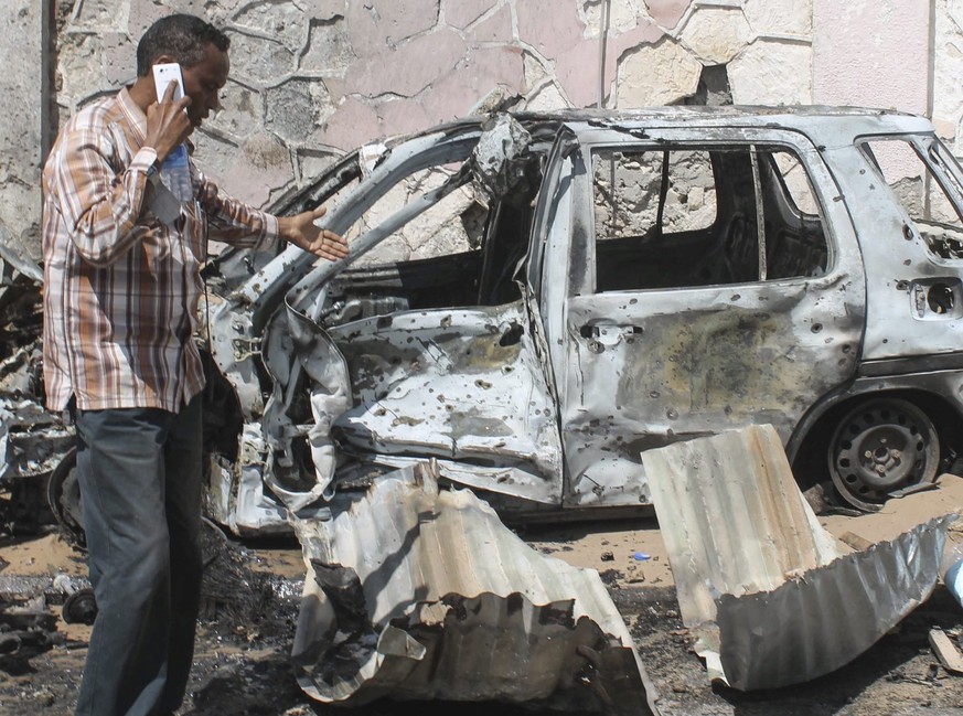 Selbstmordattentat auf einen UNO-Konvoi in der somalischen Hauptstadt Mogadischu. Im ostafrikanischen Land wurden im November 216 Menschen Opfer von islamistischem Terror.