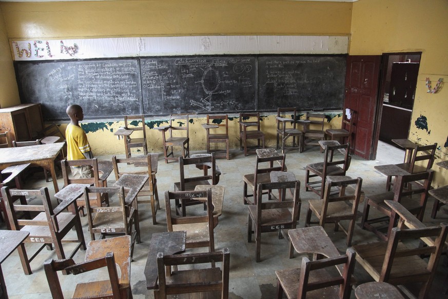Klassenzimmer in Liberia: Wegen des Ebola-Ausbruchs im vergangen Jahr wurden viele Schulen vorübergehend geschlossen. In vielen Ländern gibt es dagegen gar kein Grundschulsystem.&nbsp;