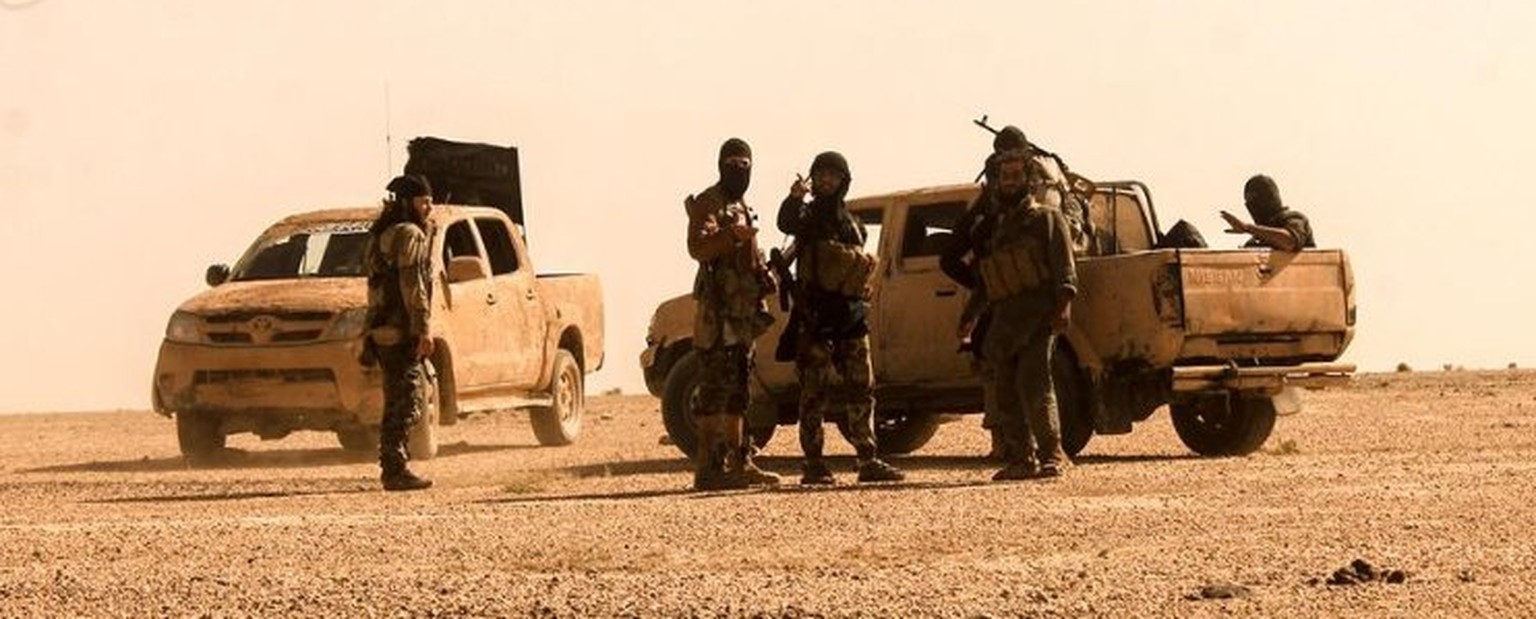 Eine Gruppe von ISIS-Kämpfern.