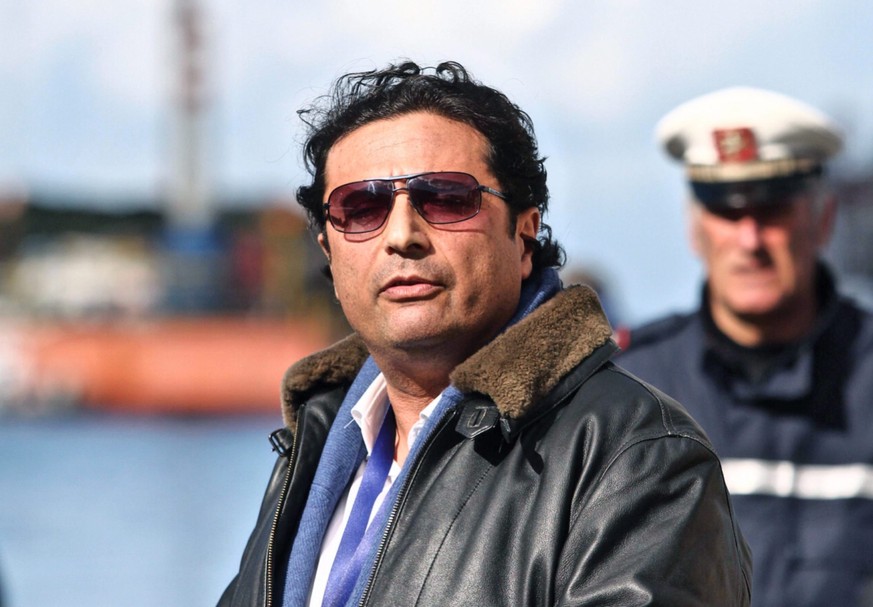 epa04694725 (FILE) A file photo dated 27 February 2014 of captain of the &#039;Costa Concordia&#039;, Francesco Schettino in Giglio harbor after returning from the shipwrecked cruise liner of the Cost ...