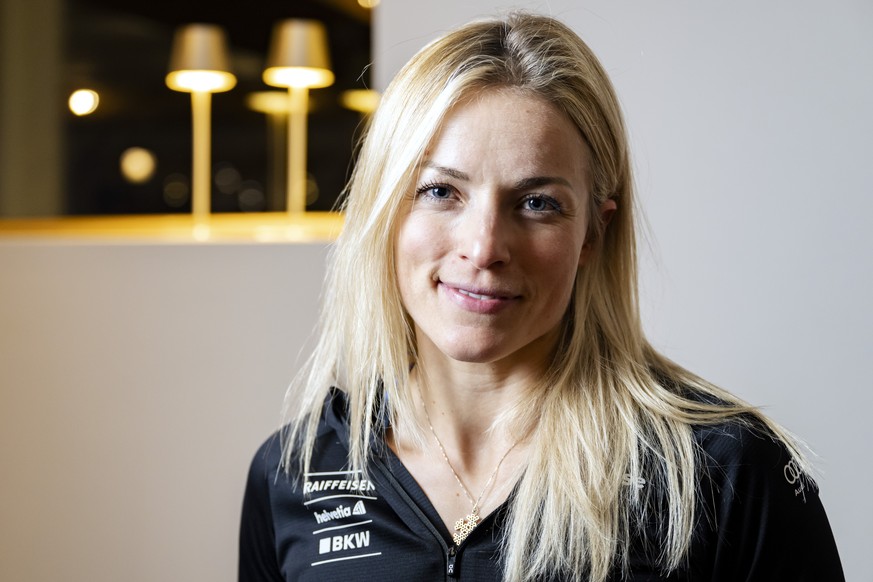 Nachrichten Linkding Lara Gut-Behrami of Switzerland poses during a press conference at the Alpine Skiing FIS Ski World Cup, in St. Moritz, Switzerland, Thursday, December 19, 2024. (KEYSTONE/Jean-Christophe Bott)