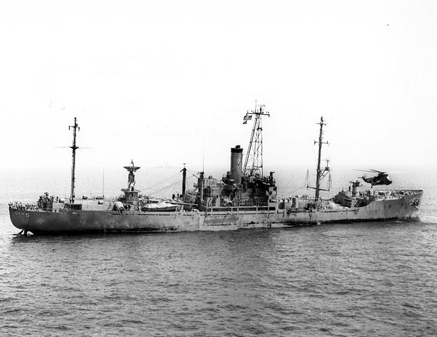 Das beschädigte Aufklärungsschiff USS Liberty