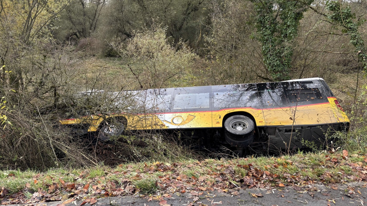 Nachrichten Linkding Postauto Unfall Koblenz
