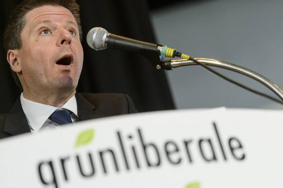 Martin Baeumle, president des Vert&#039;liberaux, parle lors de l&#039;assemblee des delegues des Vert&#039;liberaux, Gruenliberale Partei ce samedi 7 novembre 2015 a Lausanne. (KEYSTONE/Jean-Christop ...